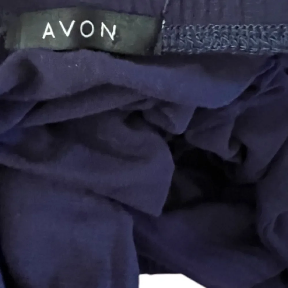 Avon Top - Picture 6 of 7